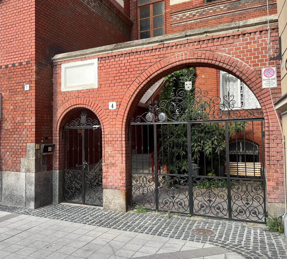 Ili Apartment Budapest Eksteriør bilde